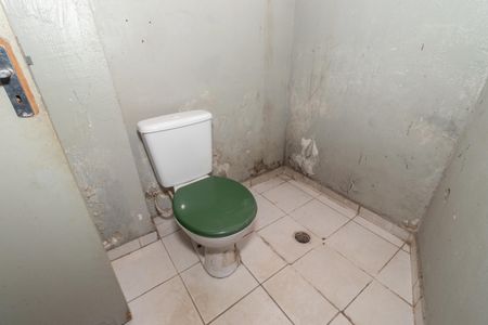 Casa à venda com 302m², 7 quartos e sem vagaGalpão - Banheiro 2