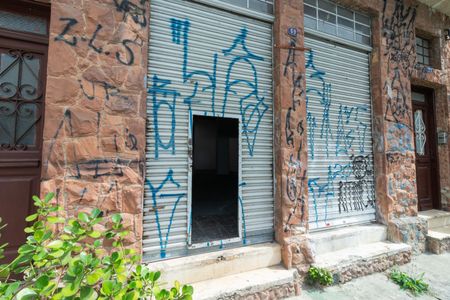 Casa à venda com 302m², 7 quartos e sem vagaFachada