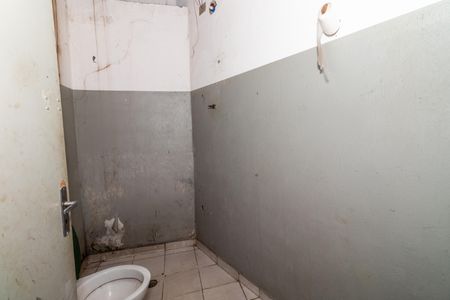 Casa à venda com 302m², 7 quartos e sem vagaGalpão - Banheiro 2