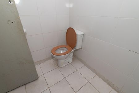 Casa à venda com 302m², 7 quartos e sem vagaGalpão - Banheiro 1