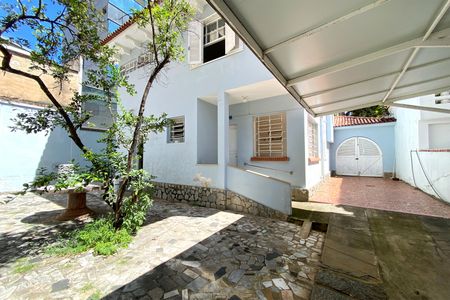 Casa à venda com 600m², 6 quartos e 2 vagasQuintal