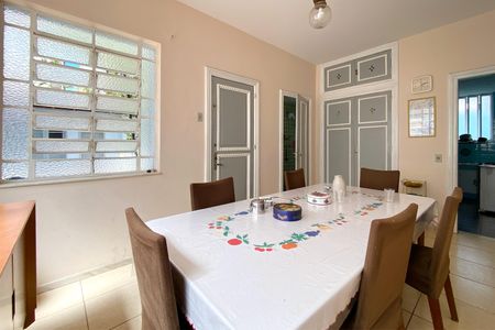 Casa à venda com 600m², 6 quartos e 2 vagasSala de Jantar