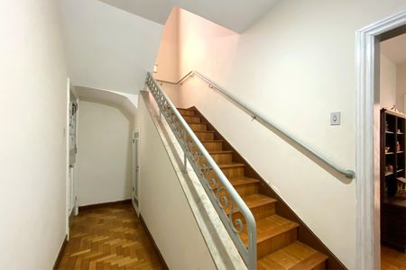 Casa à venda com 600m², 6 quartos e 2 vagasHall da Escada