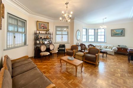 Sala de casa à venda com 6 quartos, 600m² em Lourdes, Belo Horizonte