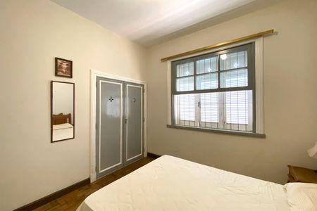 Casa à venda com 600m², 6 quartos e 2 vagasQuarto 2