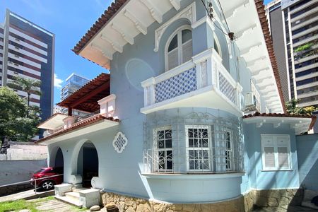 Fachada interna de casa à venda com 6 quartos, 600m² em Lourdes, Belo Horizonte