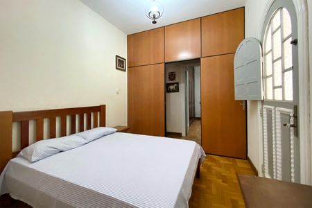 Casa à venda com 600m², 6 quartos e 2 vagasQuarto 5