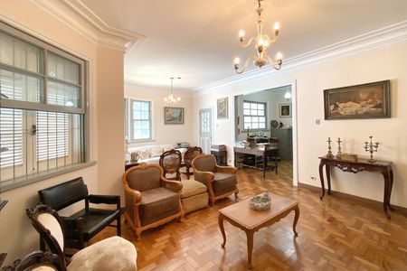 Sala de casa à venda com 6 quartos, 600m² em Lourdes, Belo Horizonte