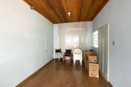 Casa à venda com 600m², 6 quartos e 2 vagasQuarto de depósito