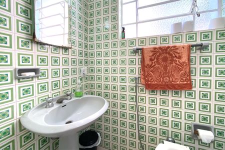 Casa à venda com 600m², 6 quartos e 2 vagasBanheiro 2