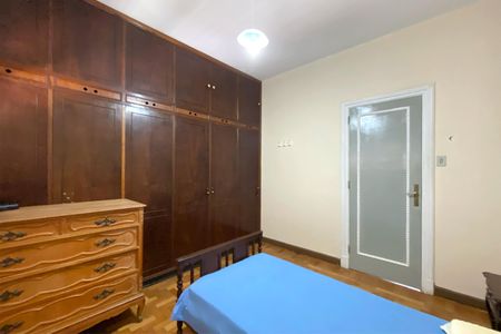 Casa à venda com 600m², 6 quartos e 2 vagasQuarto 4