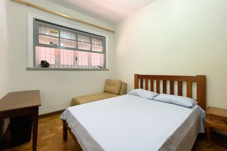 Casa à venda com 600m², 6 quartos e 2 vagasQuarto 5