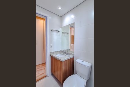 Apartamento para alugar com 65m², 2 quartos e 1 vagaBanheiro da Suíte