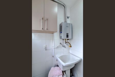 Apartamento para alugar com 65m², 2 quartos e 1 vagaÁrea de Serviço