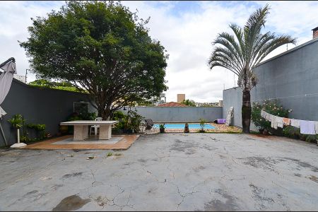 Casa à venda com 420m², 8 quartos e 5 vagas Casa à venda com 420m², 8 quartos e 5 vagasÁrea externa