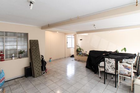 Casa à venda com 260m², 5 quartos e 2 vagas Casa à venda com 260m², 5 quartos e 2 vagasSalão