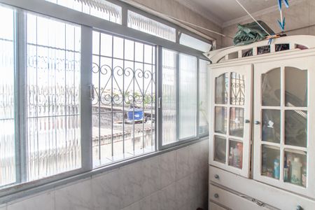 Casa à venda com 260m², 5 quartos e 2 vagas Casa à venda com 260m², 5 quartos e 2 vagasÁrea de Serviço