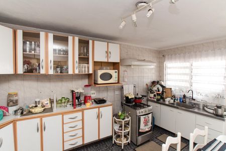 Casa à venda com 260m², 5 quartos e 2 vagas Casa à venda com 260m², 5 quartos e 2 vagasCozinha