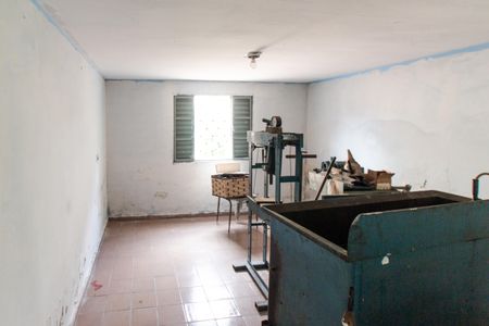 Casa à venda com 260m², 5 quartos e 2 vagas Casa à venda com 260m², 5 quartos e 2 vagasCasa 2 - Área de Serviço e Quintal