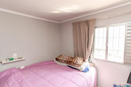 Casa à venda com 260m², 5 quartos e 2 vagas Casa à venda com 260m², 5 quartos e 2 vagasQuarto 2