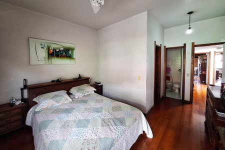 Casa de condomínio à venda com 223m², 4 quartos e 4 vagasSuíte 1