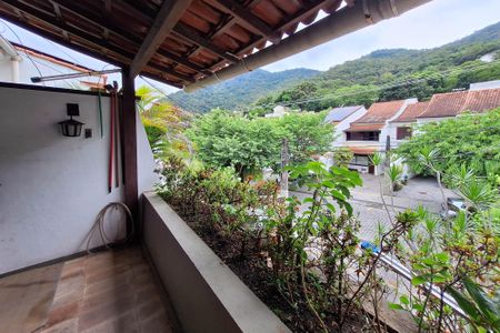 Casa de condomínio à venda com 223m², 4 quartos e 4 vagasVaranda da Suíte 1