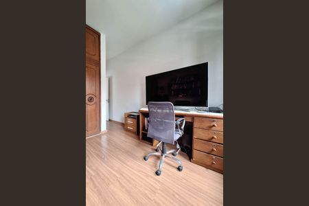 Casa de condomínio à venda com 223m², 4 quartos e 4 vagasQuarto 2