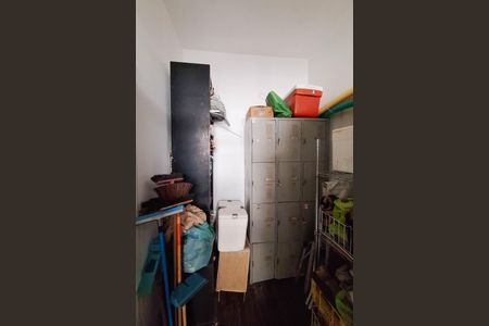 Casa de condomínio à venda com 223m², 4 quartos e 4 vagasQuarto de Serviço