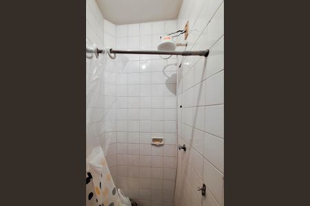 Casa de condomínio à venda com 223m², 4 quartos e 4 vagasBanheiro de serviço