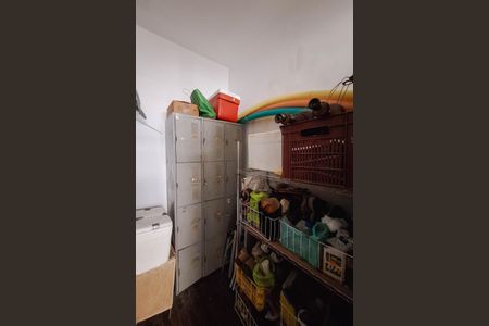 Casa de condomínio à venda com 223m², 4 quartos e 4 vagasQuarto de Serviço