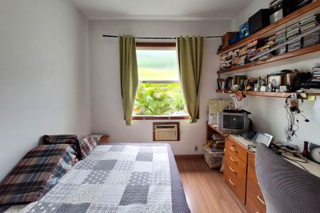 Casa de condomínio à venda com 223m², 4 quartos e 4 vagasQuarto 3