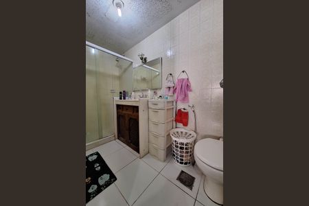 Casa de condomínio à venda com 223m², 4 quartos e 4 vagasBanheiro da Suíte 1