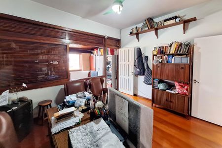 Casa de condomínio à venda com 223m², 4 quartos e 4 vagasQuarto 1