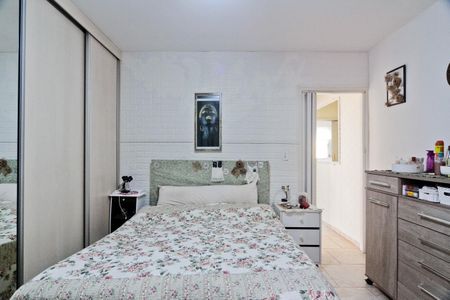 Suíte de casa à venda com 3 quartos, 196m² em Vila Guaca, São Paulo
