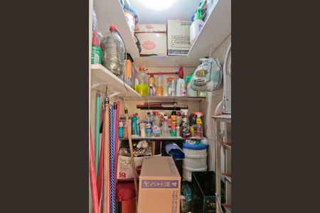 Casa à venda com 196m², 3 quartos e 2 vagasÁrea de Serviço