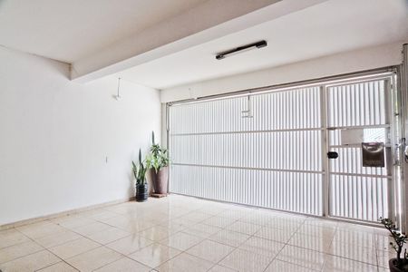 Casa à venda com 196m², 3 quartos e 2 vagasÁrea externa