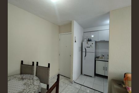 Apartamento para alugar com 42m², 2 quartos e sem vaga Apartamento para alugar com 42m², 2 quartos e sem vagaSala