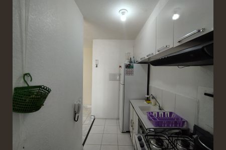 Apartamento para alugar com 42m², 2 quartos e sem vaga Apartamento para alugar com 42m², 2 quartos e sem vagaCozinha - Armários