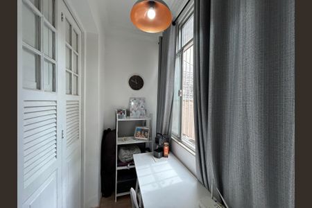 Casa à venda com 50m², 2 quartos e sem vagaEscritório