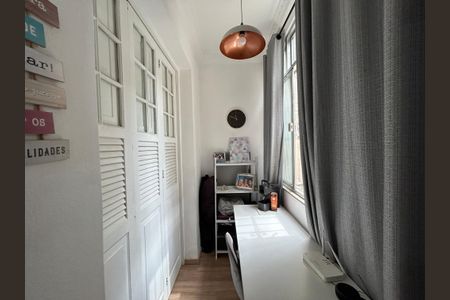 Casa à venda com 50m², 2 quartos e sem vagaEscritório