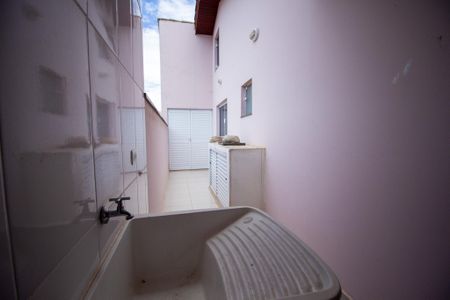 Casa para alugar com 128m², 3 quartos e sem vagaÁrea de Serviço