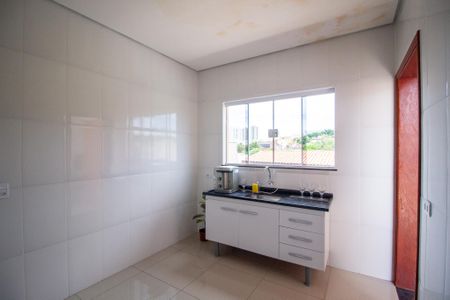 Casa para alugar com 128m², 3 quartos e sem vagaCozinha 