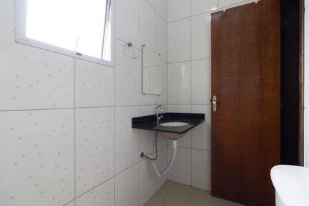 Casa para alugar com 93m², 2 quartos e 2 vagasBanheiro da Suíte 1