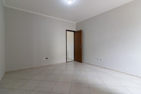 Casa para alugar com 93m², 2 quartos e 2 vagasSuíte 2