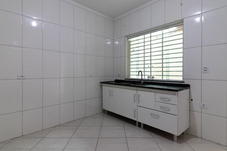 Casa para alugar com 93m², 2 quartos e 2 vagasCozinha