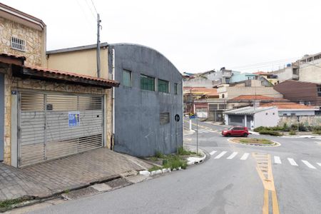 Casa para alugar com 93m², 2 quartos e 2 vagasFachada e Plaquinha