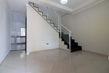 Sala de casa para alugar com 2 quartos, 93m² em Jardim Ponte Rasa, São Paulo