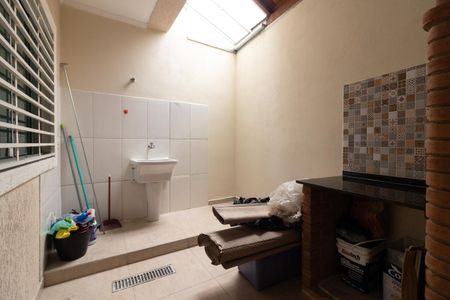 Casa para alugar com 93m², 2 quartos e 2 vagasÁrea de Serviço