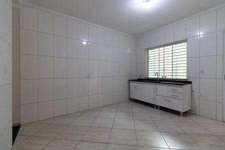 Casa para alugar com 93m², 2 quartos e 2 vagasCozinha