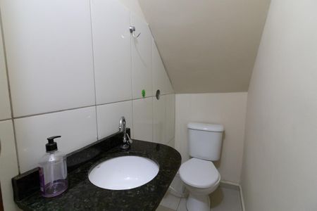 Casa para alugar com 93m², 2 quartos e 2 vagasLavabo